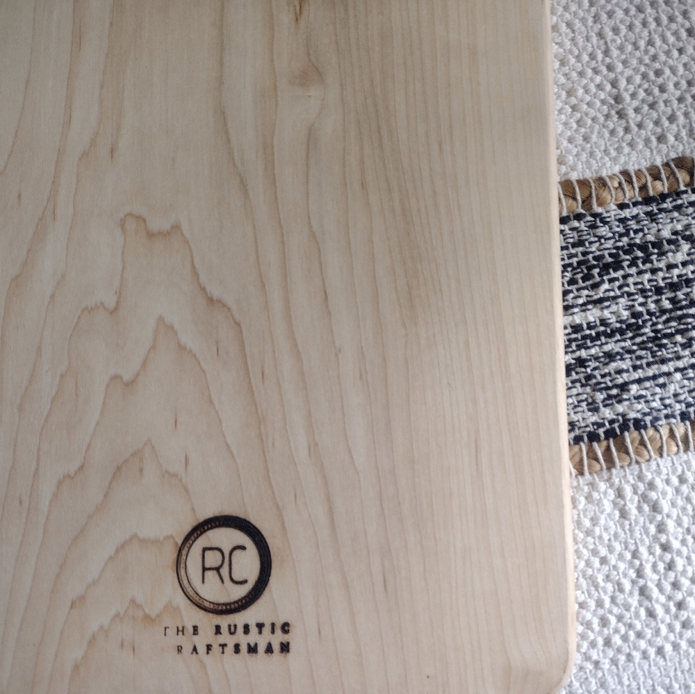 Elegant Cream and Gold Cutting Board - Picture 3 of 6